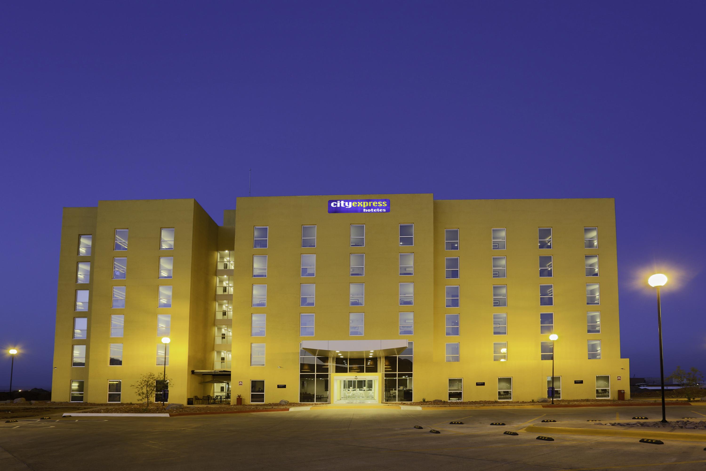 City Express By Marriott Cananea Bagian luar foto